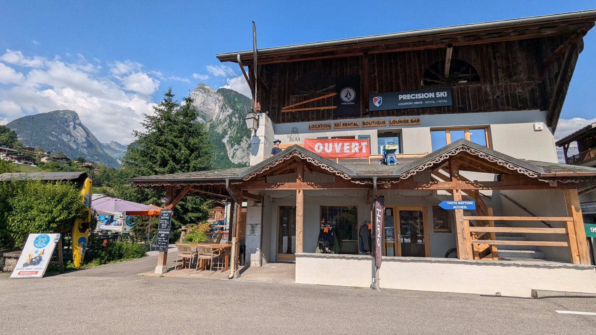 Un concept store unique idéalement
situé au cœur de Samoëns